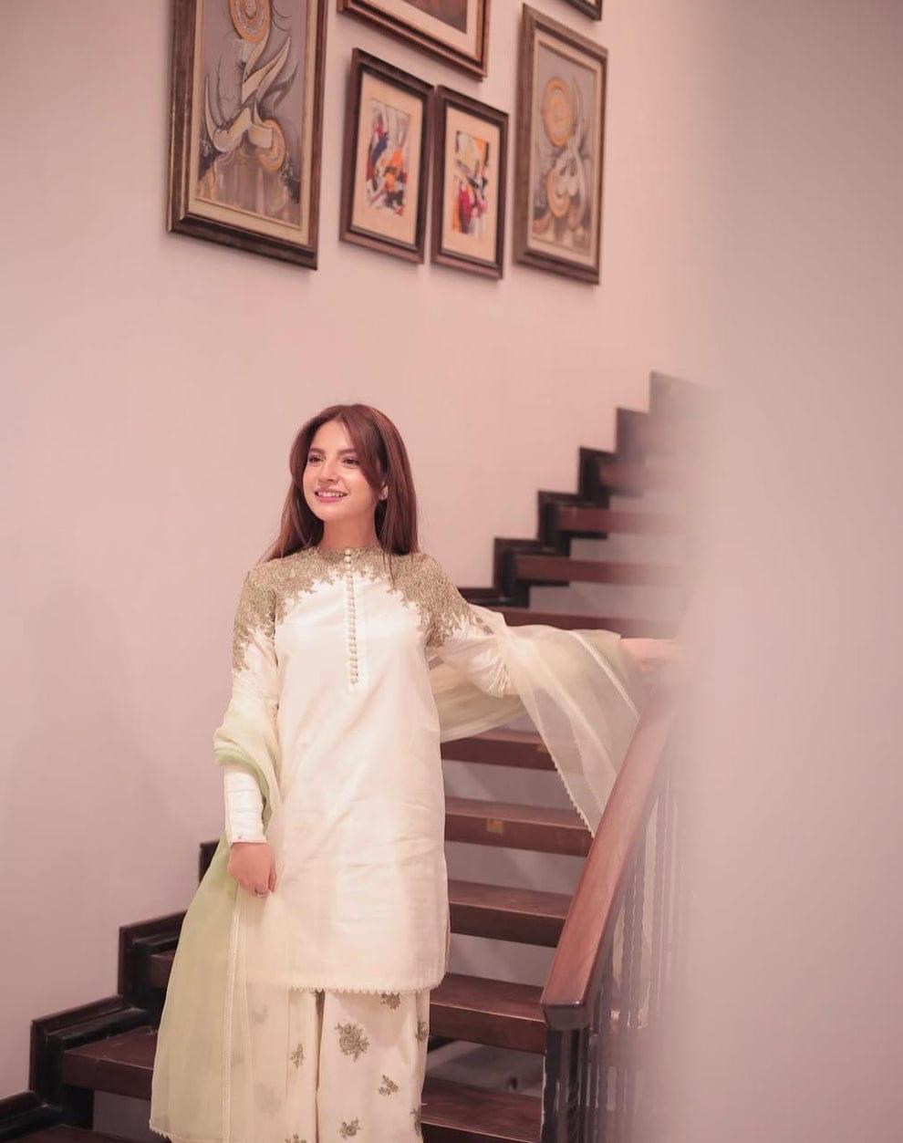 Casper Embroidered 3-piece lawn suit