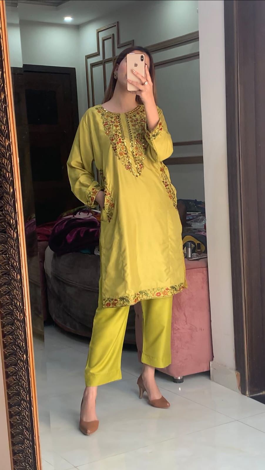POCKET SEQUENCE EMBROIDERED 2PC