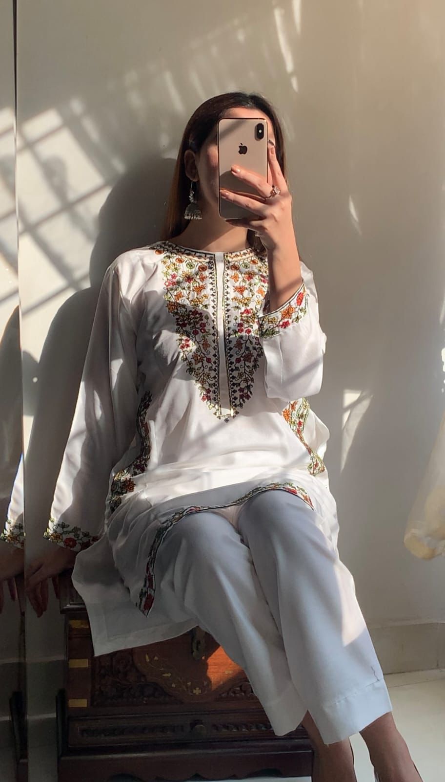 POCKET SEQUENCE EMBROIDERED 2PC